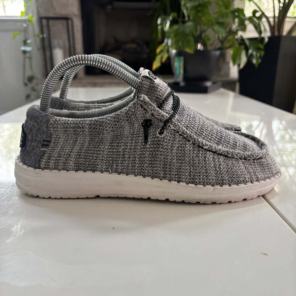 HEYDUDE Wally Youth Stretch Slip-On Shoes Yin Yang Grey Size 6